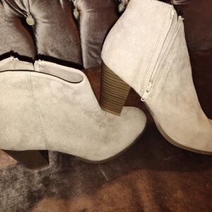 Old navy heeled boots